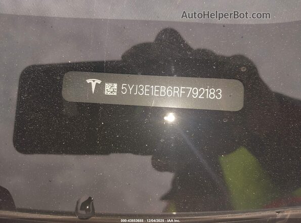 5YJ3E1EB6RF792183 2024 TESLA MODEL 3 White Vista del compartimento del motor