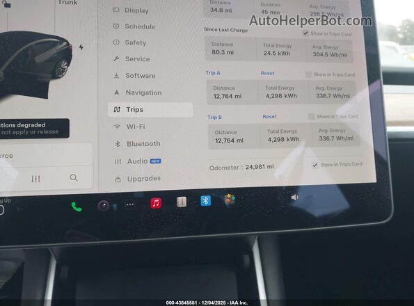 5YJ3E1EB8LF795335 2020 TESLA MODEL 3 Черный Панорамный вид салона 360°