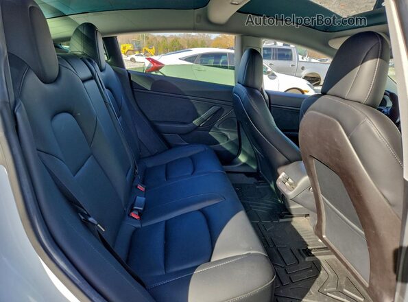 5YJ3E1EC7LF587004 2020 TESLA MODEL Белый Вид задних сидений
