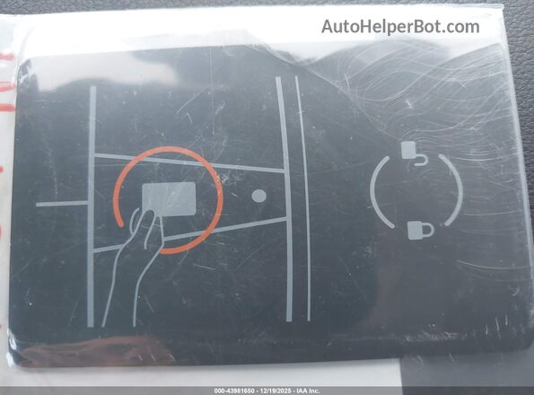 5YJSA1E55MF438892 2021 TESLA MODEL S Красный Вид панели приборов
