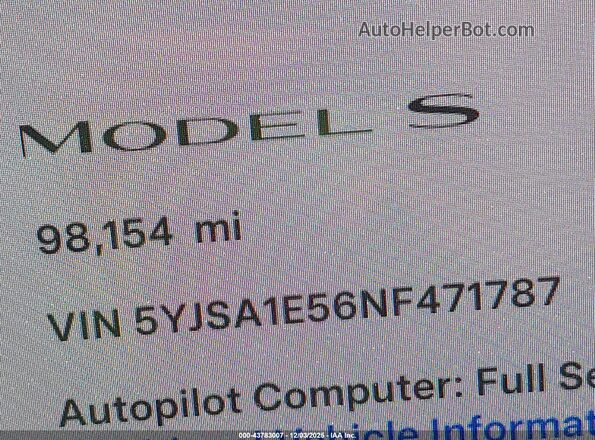 5YJSA1E56NF471787 2022 TESLA MODEL S Red Vista del compartimento del motor