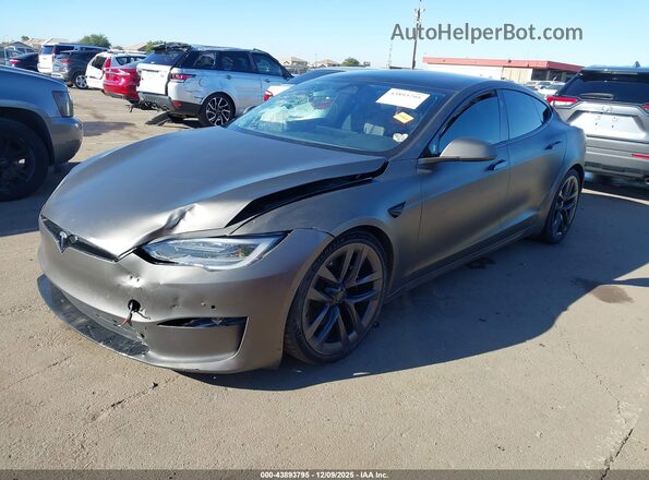 5YJSA1E62MF447669 2021 TESLA MODEL S Серый Передняя левая четверть