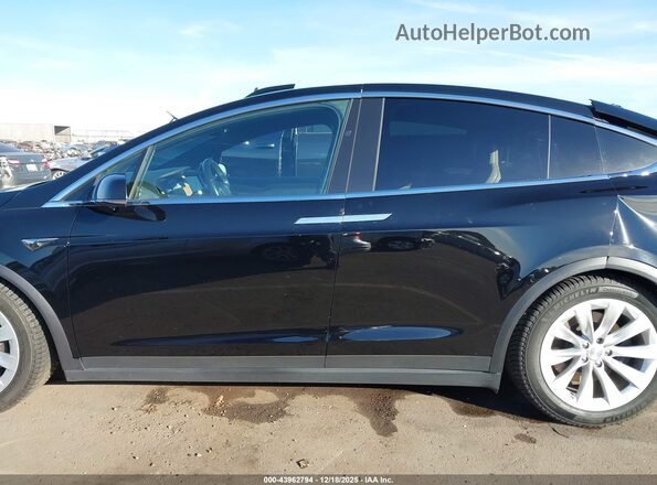 5YJXCBE20MF320552 2021 TESLA MODEL X Black Vista interior trasera