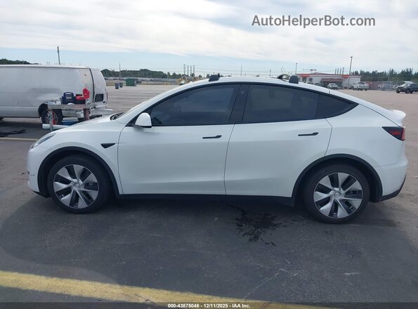 5YJYGDEE1MF077526 2021 TESLA MODEL Y White 