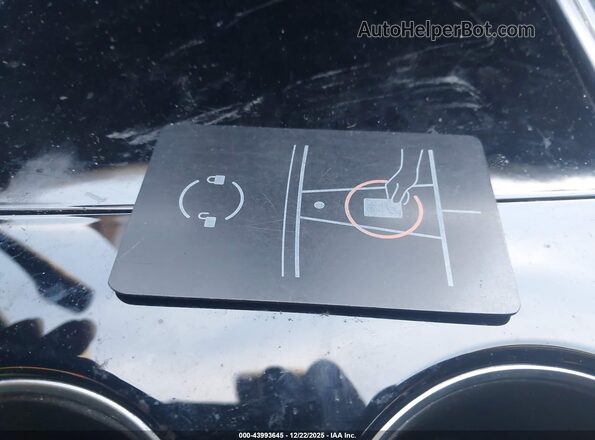 5YJYGDEE1MF095069 2021 TESLA MODEL Y Белый Вид панели приборов