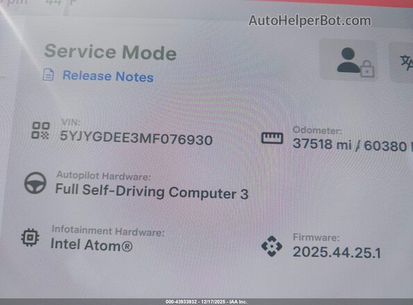 5YJYGDEE3MF076930 2021 TESLA MODEL Y White Հետևի նստատեղերի տեսք