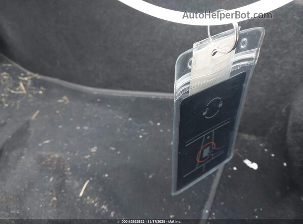 5YJYGDEE3MF076930 2021 TESLA MODEL Y White Առջևի վահանակի տեսք