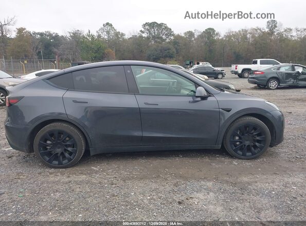 5YJYGDEE3MF255078 2021 TESLA MODEL Y Black Rear interior view