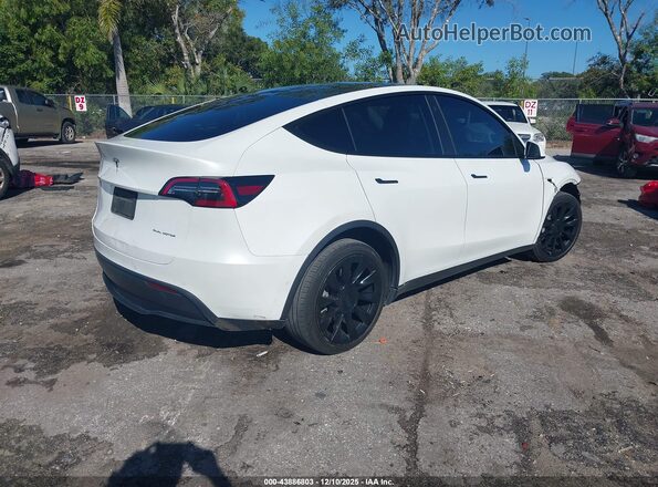 5YJYGDEE5MF204066 2021 TESLA MODEL Y Белый 
