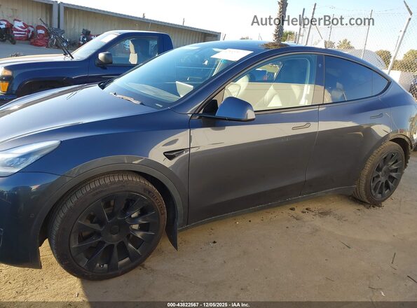 5YJYGDEE6MF076775 2021 TESLA MODEL Y Серый 