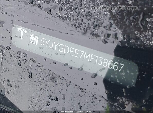 5YJYGDEE7MF138667 2021 TESLA MODEL Y White Widok komory silnika