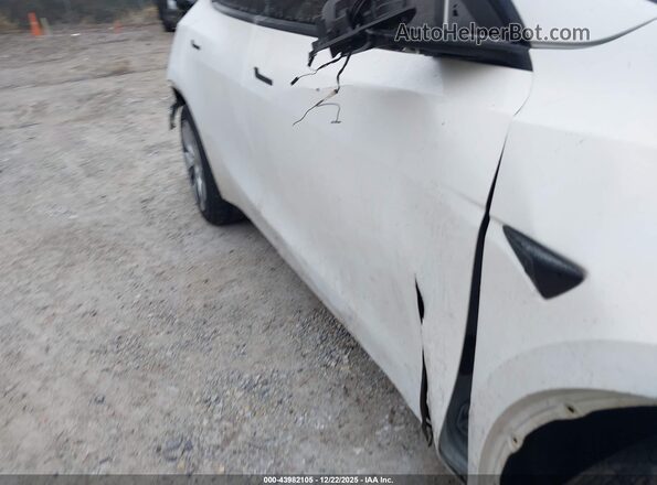 5YJYGDEE7MF138667 2021 TESLA MODEL Y White 