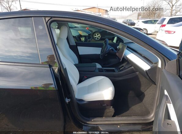 5YJYGDEF2MF201974 2021 TESLA MODEL Y Black 