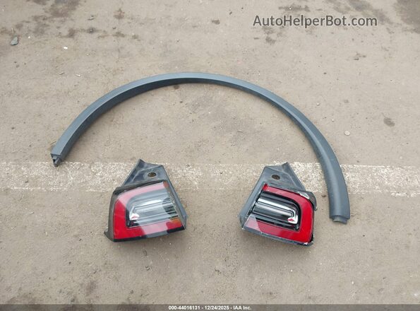 5YJYGDEF5MF266608 2021 TESLA MODEL Y Black Instrument cluster view