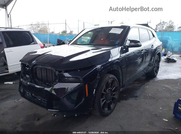 5YM23CS00P9R14356 2023 BMW XM Dark Blue წინა მარცხენა ხედი სამი მეოთხედიდან