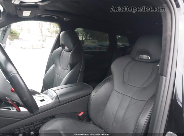 5YM23CS00R9U25670 2024 BMW XM Black 