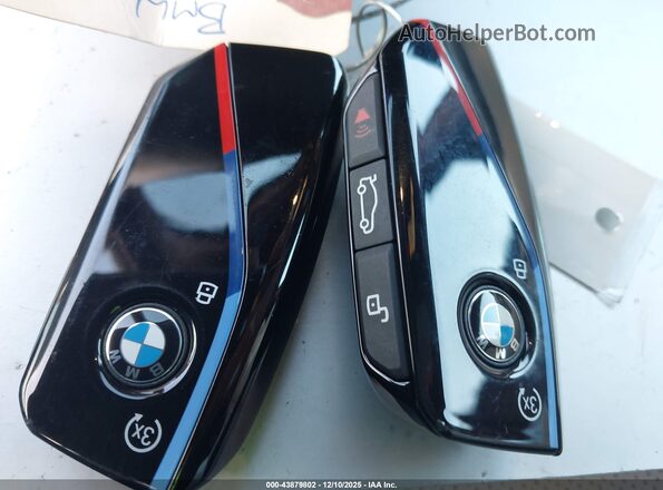 5YM23CS07R9V96691 2024 BMW XM Gray Առջևի վահանակի տեսք