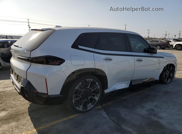 5YM23CS08R9X19558 2024 BMW XM White Հետևի աջ