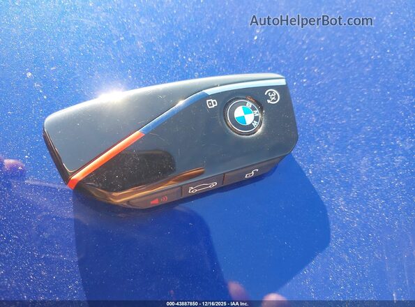 5YM23CS0XR9U72530 2024 BMW 7 SERIES Blue Widok deski rozdzielczej