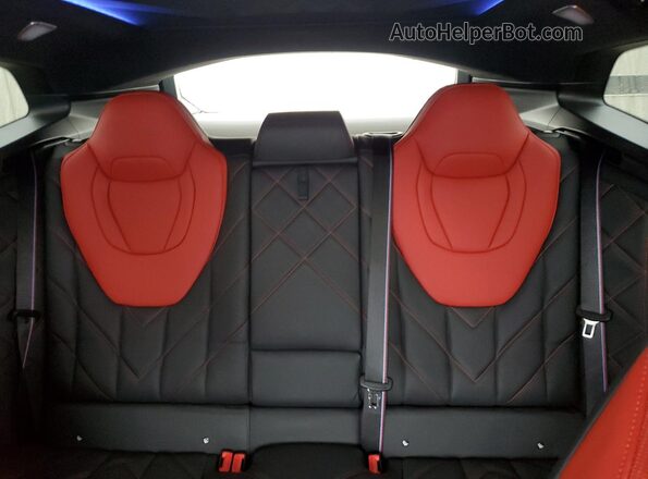 5YM33CS04R9W91052 2024 BMW XM Gray Вид задніх сидінь