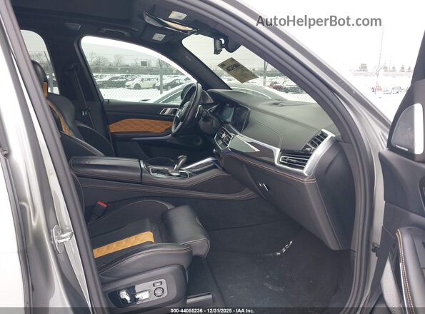 5YMJU0C01N9J33106 2022 BMW X5 Gray Вид салону спереду
