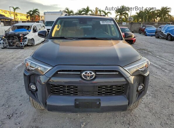 JTEEU5JR8R5312891 2024 TOYOTA 4RUNNER Серый Вид сзади