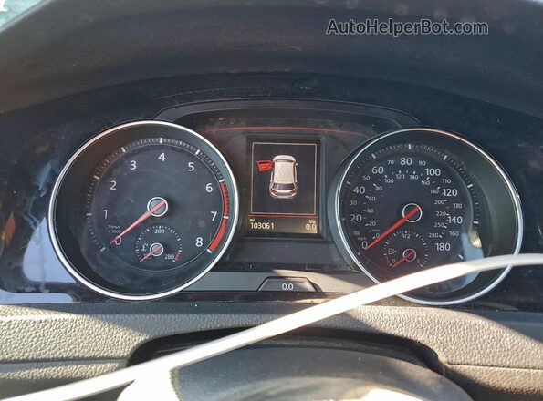 3VW447AU2JM261593 2018 VOLKSWAGEN GTI Green 