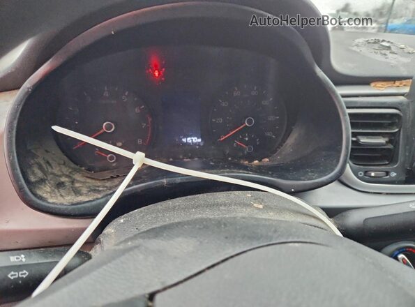 3KPA24AD8LE321335 2020 KIA RIO White Вид задніх сидінь