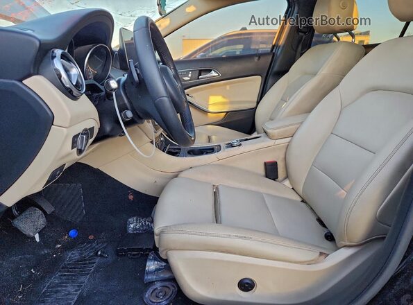 WDCTG4EB5JJ406789 2018 MERCEDES-BENZ GLA Black 