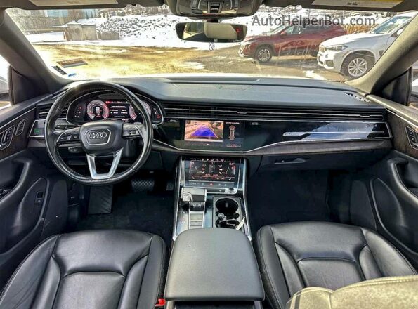 WA1AVAF10LD017366 2020 AUDI Q8 White Front interior view