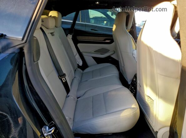 WP1AA2XA3RL000819 2024 PORSCHE MACAN Black Widok komory silnika