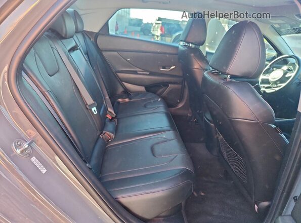 KMHLN4AJ1NU022498 2022 HYUNDAI ELANTRA Gray უკანა სალონის ხედი