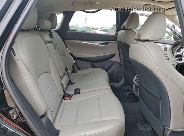 3PCAJ5BB5SF101911 2025 INFINITI QX50 Black Vista del compartimento del motor