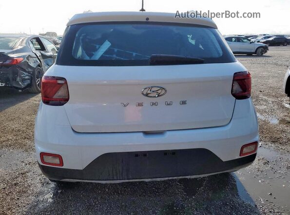 KMHRC8A31PU212779 2023 HYUNDAI VENUE Белый Вид салона спереди