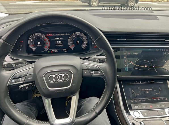 WA1EVAF18LD018010 2020 AUDI Q8 Gray Widok deski rozdzielczej