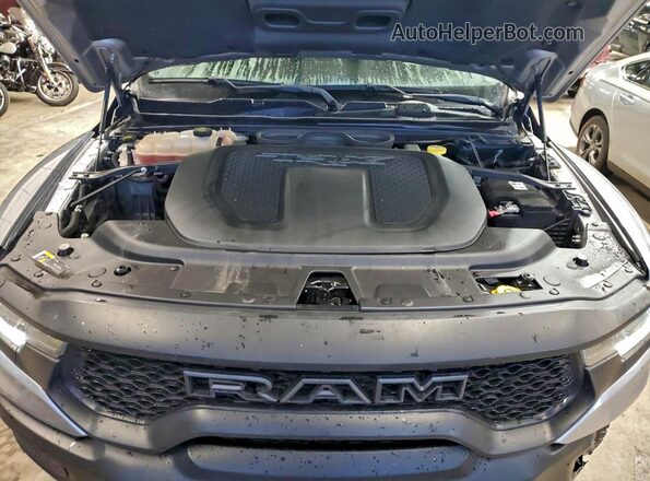 1C6SRFU98NN393094 2022 RAM 1500 Silver Vista del compartimento del motor