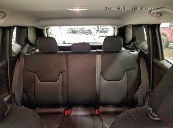 ZACNJDB13PPP39106 2023 JEEP RENEGADE White უკანა სალონის ხედი