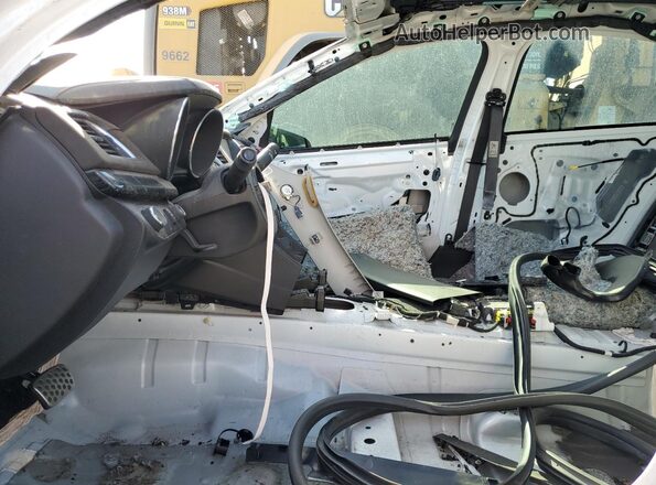 6G3F15RW9GL204657 2016 CHEVROLET SS White 