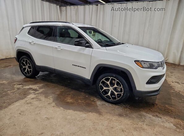 3C4NJDBN6RT605109 2024 JEEP COMPASS White Vista frontal