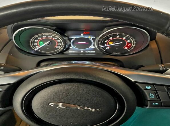 SAJDD1EV7JCK51373 2018 JAGUAR F-TYPE White 360 interior view