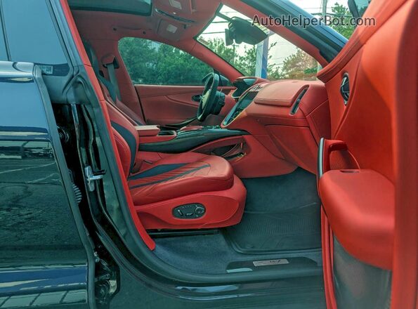 SD7VUJBWXPTV06039 2023 ASTON MARTIN DBX Black Rear view