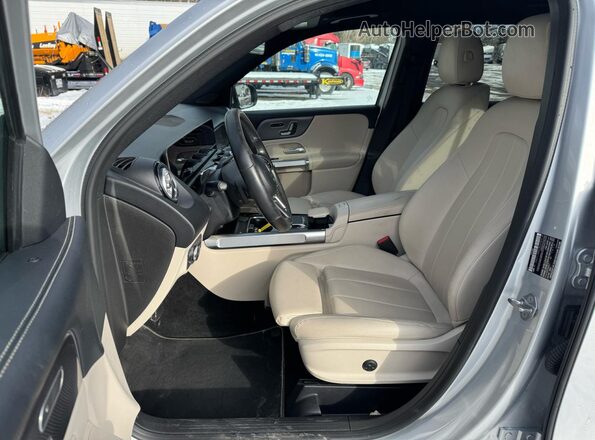 W1N4M4HB1MW112949 2021 MERCEDES-BENZ GLB-CLASS Серебряный 