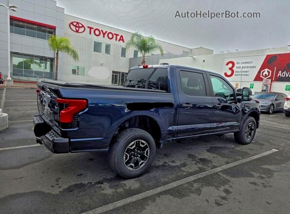 1FTVW1EL8NWG05272 2022 FORD F-150 LIGHTNING Blue 