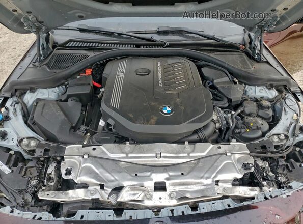 3MW53CM01P8D12219 2023 BMW M2 Purple Vista del compartimento del motor