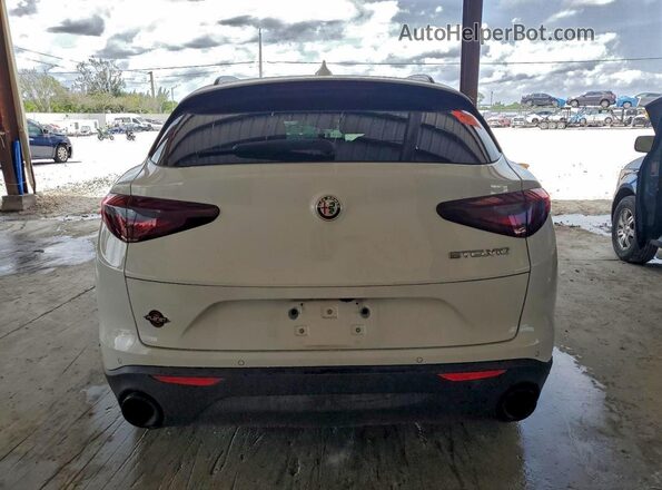 ZASPAJAN5N7D28208 2022 ALFA ROMEO STELVIO Белый Вид салона спереди