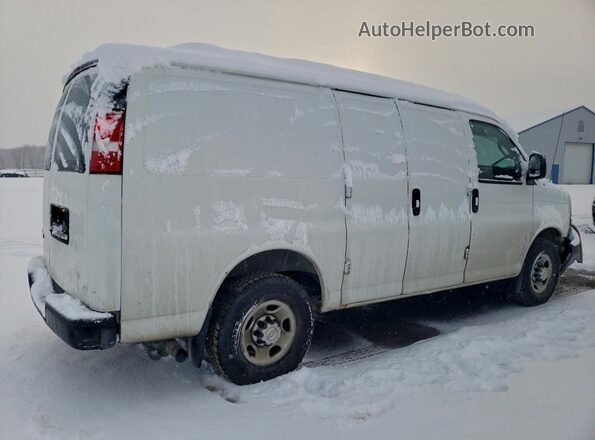 1GCWGAFPXJ1252608 2018 CHEVROLET EXPRESS White 