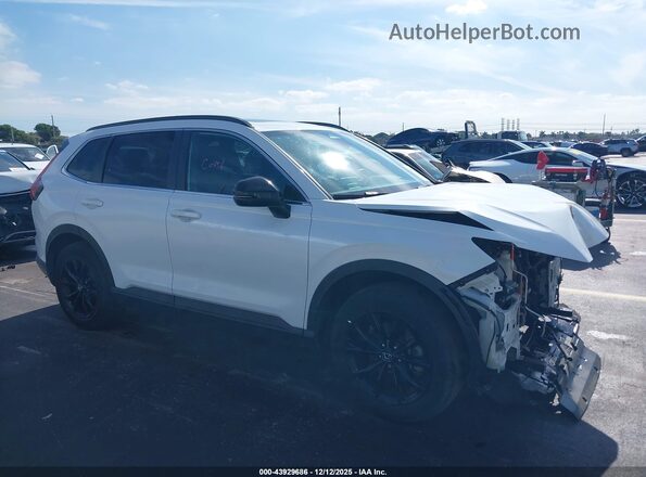 7FARS6H56PE032388 2023 HONDA CR-V White 360 interior view
