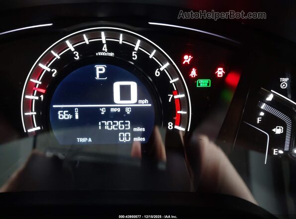 7FARW5H3XHE002776 2017 HONDA CR-V Blue 