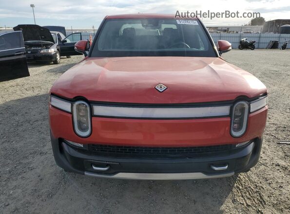 7FCTGAAA3NN006644 2022 RIVIAN R1T Maroon Vista frontal