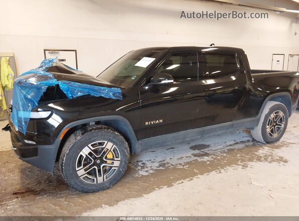 7FCTGAAA4PN017073 2023 RIVIAN R1T Black წინა მარცხენა ხედი სამი მეოთხედიდან
